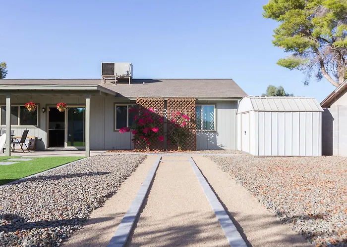 Charming House Golf Cornhole Near Freeway *